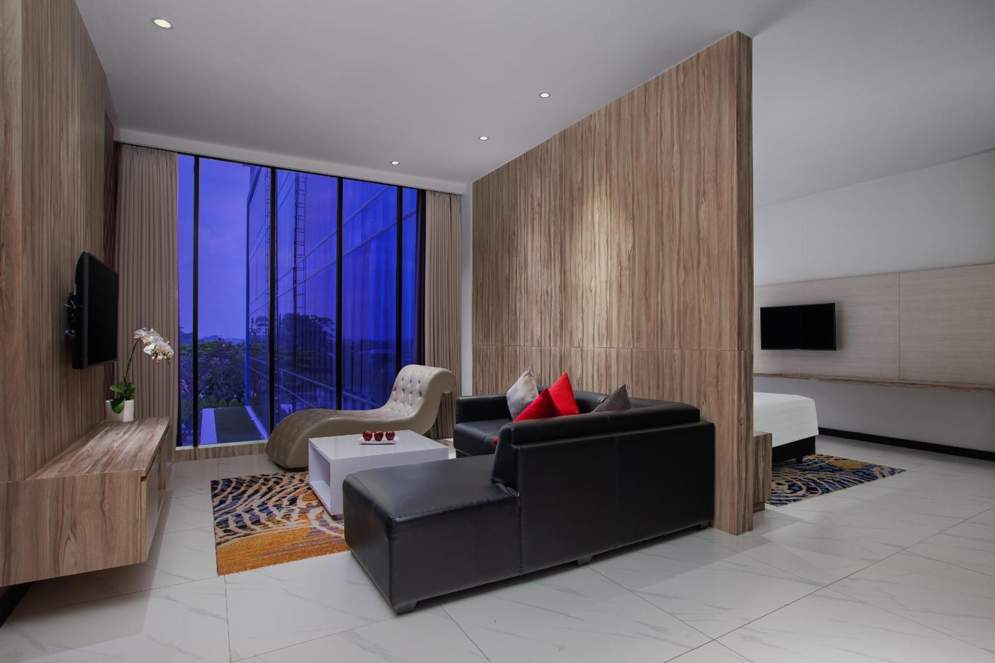 Aston Inn Tasikmalaya Zewnętrze zdjęcie